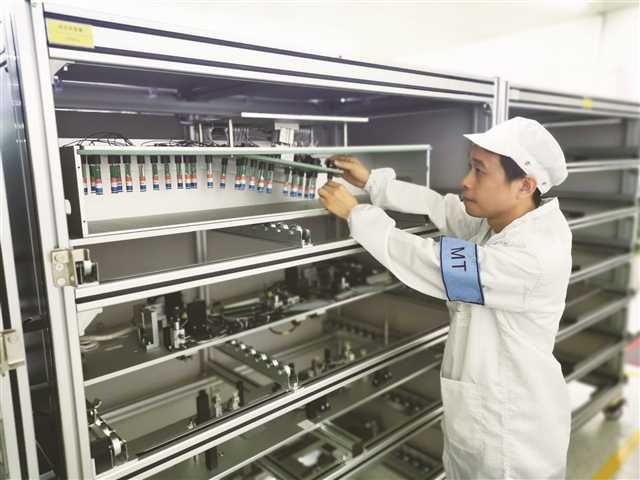 周词林 创新研发汽车智能网联产品下线测试系统，攻克卫星定位模块核心技术